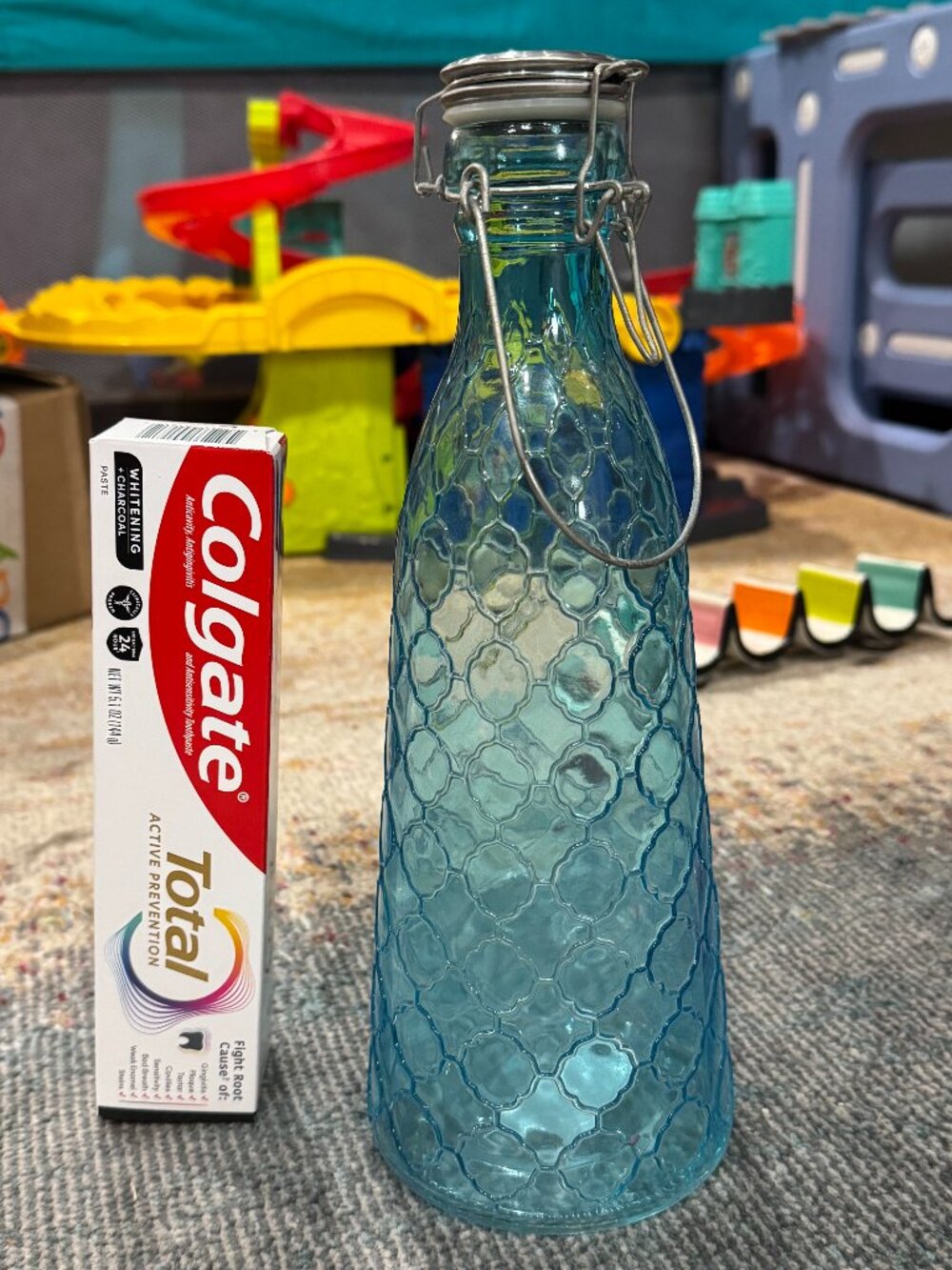1L Textured Blue Glass Bottle with Swing-Top – Distressed Finish